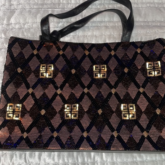 Givenchy tote with sequins excellent condition 14inchW X 9 1/2inchL - Picture 4 of 8